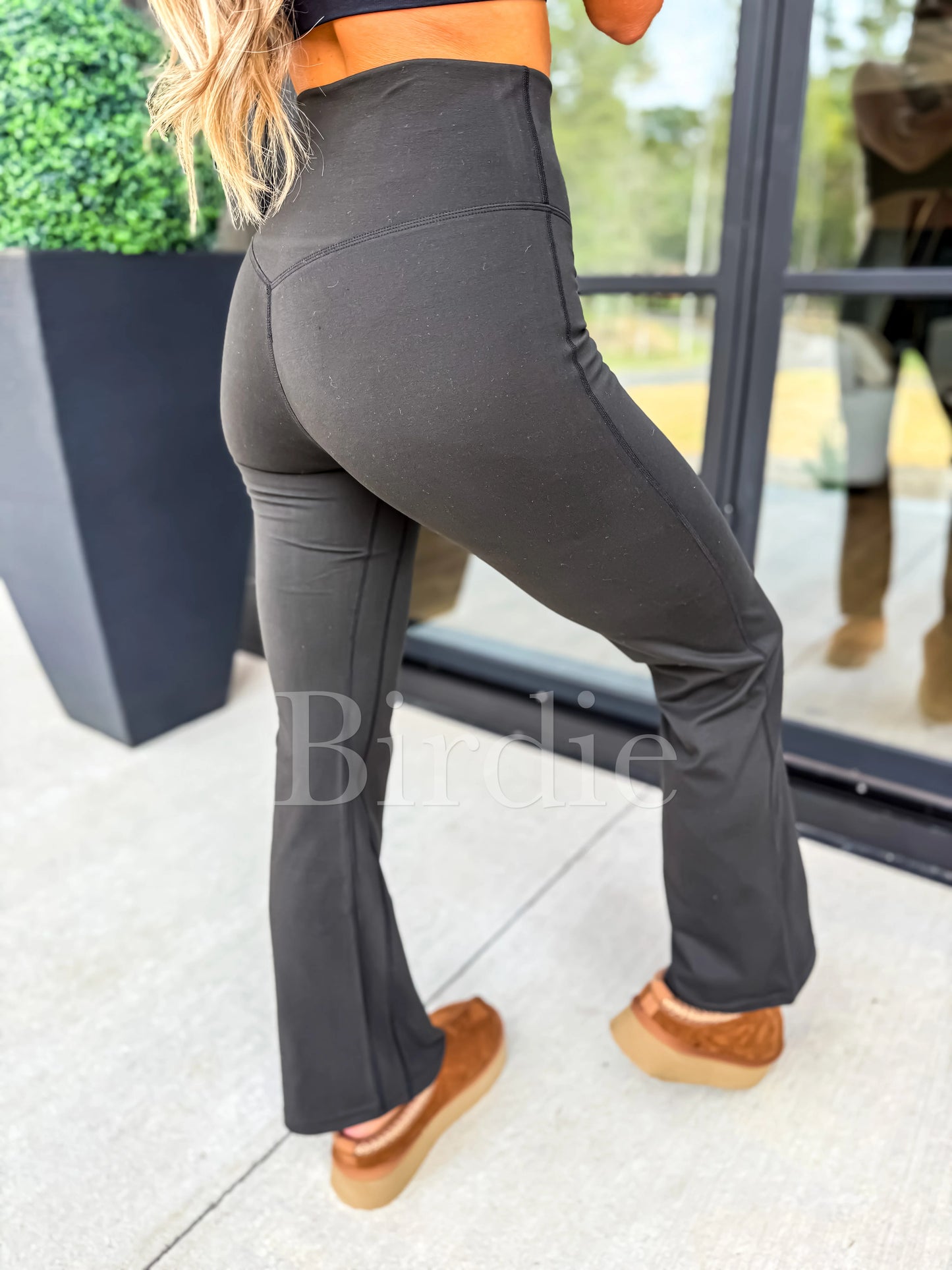 BIRDIE PREORDER Yoga Pants in Black