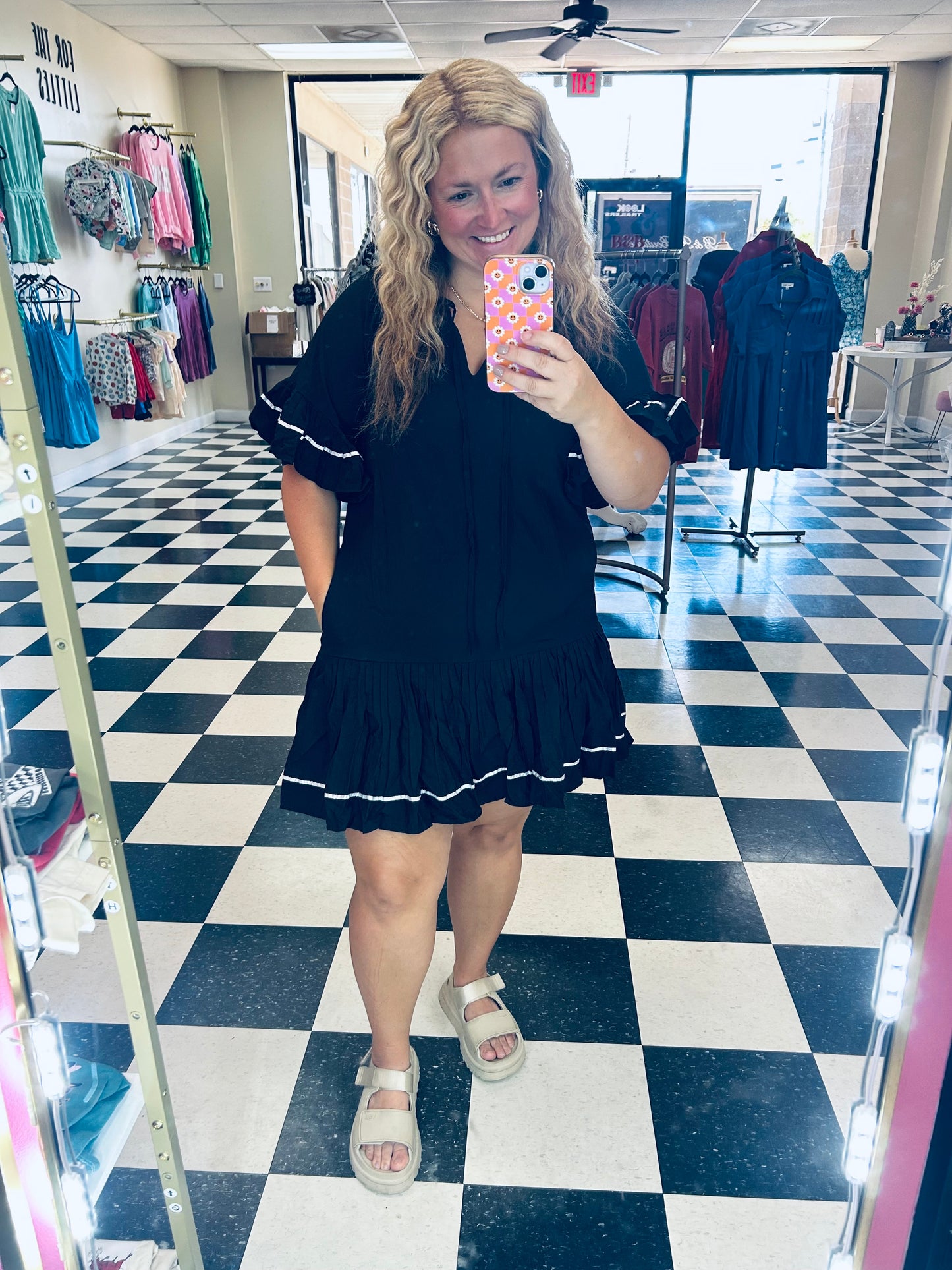 Solid Black Dress with pockets🖤🖤