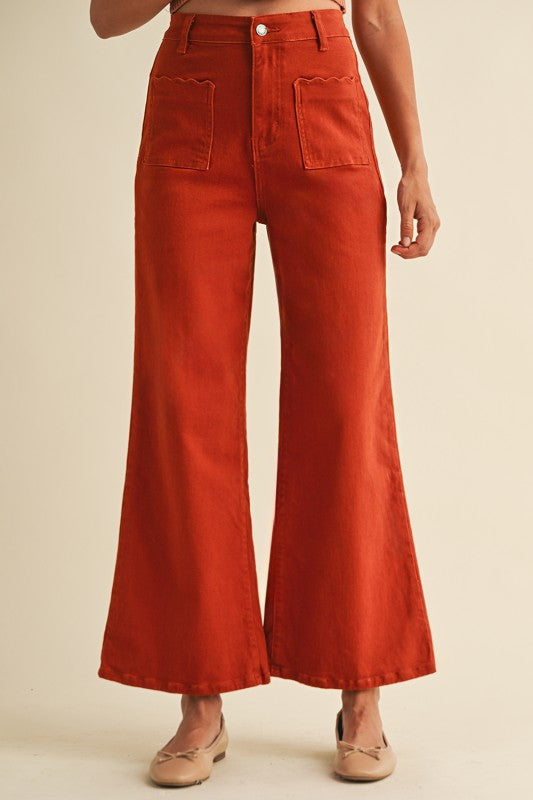 STRETCH SCALLOP POCKET DETAIL FLARE DENIM PANTS