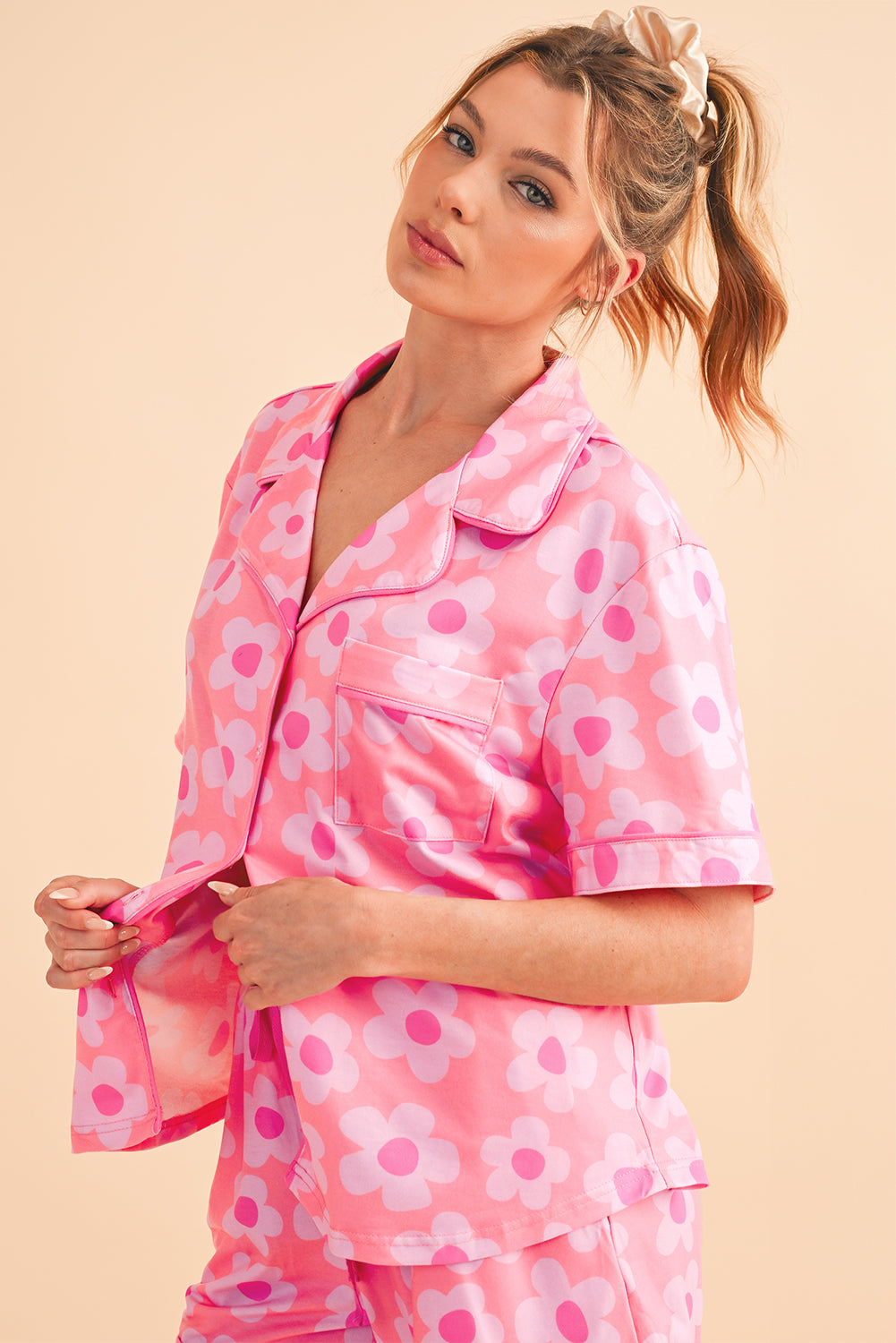 Pink 60s Flower Print Buttoned Shirt and Drawstring Waist Pajama Set