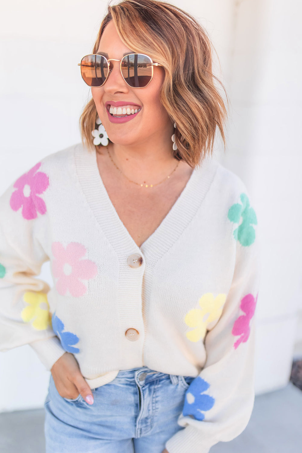 Beige Cute Flower V Neck Buttoned Cardigan