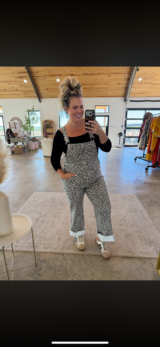 PREORDER- DAHLIA OVERALLS-ETA END OF JAN/BEGINNING OF FEB