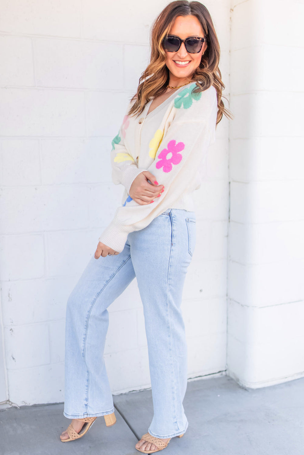 Beige Cute Flower V Neck Buttoned Cardigan