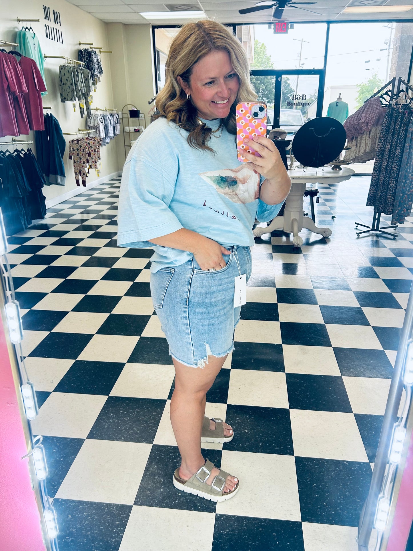 Distressed Frayed Comfort Stretch Denim Shorts
